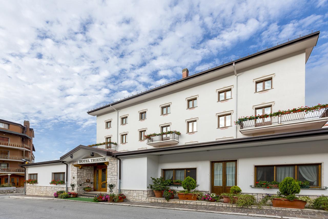 Hotel Trieste Roccaraso Exteriör bild